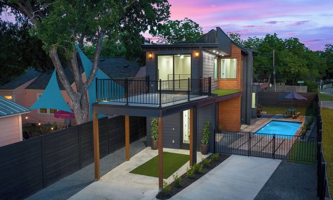 Cherrywood House | Brand New Austin Downtown Home -Pool