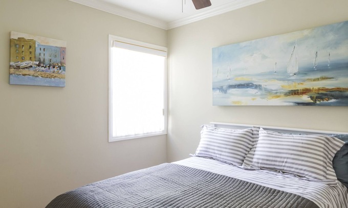 Belmont Shore Apartment | Brand New Beach Cottage Belmont Shores!
