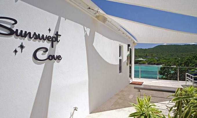 Cabes Point House | BRAND NEW Beach & Water Access, 3 bed