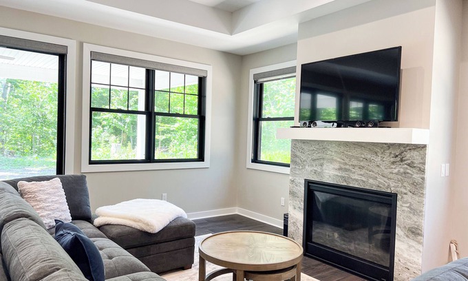 Birchwood Farms House | Brand New Birchwood Townhouse - 3 Bedrooms, 2 Bathrooms, Sleeps 6!