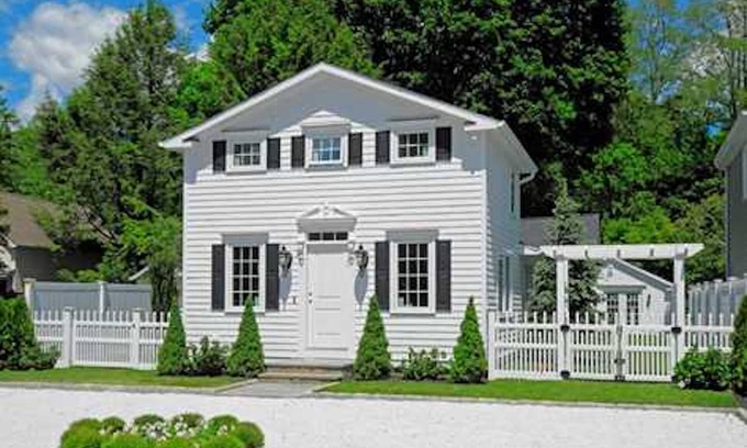 Greenwich House | Brand New - Boutique Living, Hotel Alternative