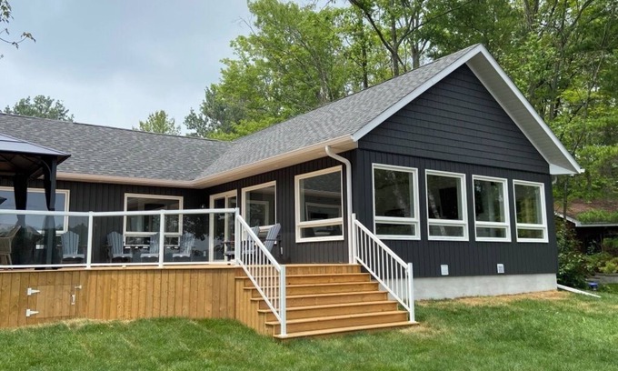 Buckhorn Cottage | Brand New Buckhorn Lake Cottage