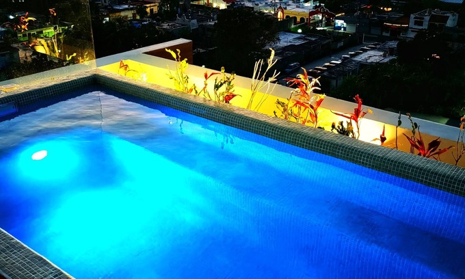 Colonia Centro Condo | Brand New Build - Location, Location, Pool Roof Top.