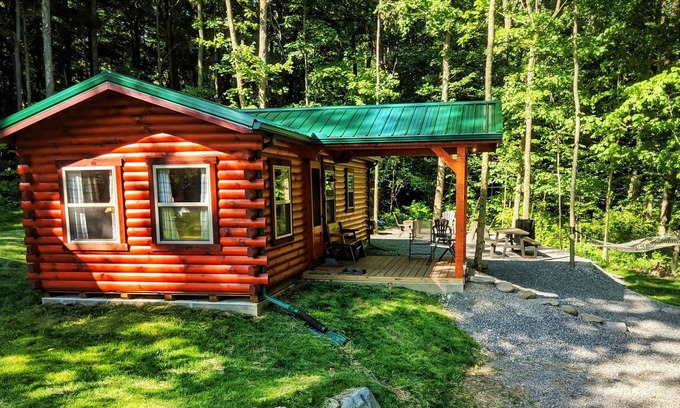 Rosewood Cabin | Brand new Cabin at Maple View - (We are Open!)