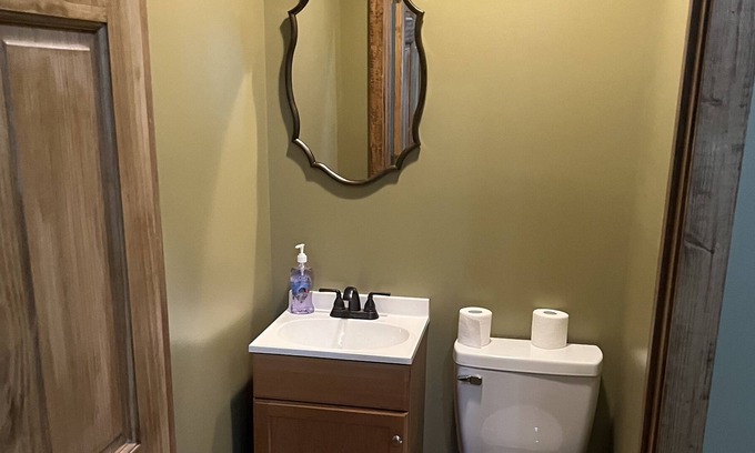 Hinton Cabin | Brand New Cabin on Greenbrier/New Room
