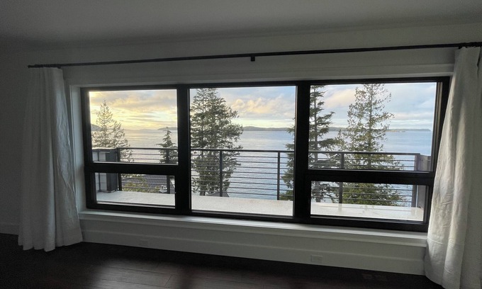 Telegraph Cove Apartment | Brand new coach house studio suite w/stunning ocean view! Short walk to marina.
