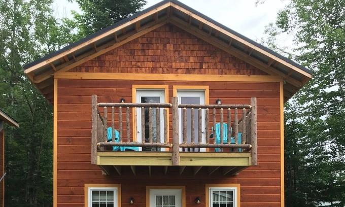 Inlet Cottage | Brand New Cottage, located on 4th Lake, walking distance to town.