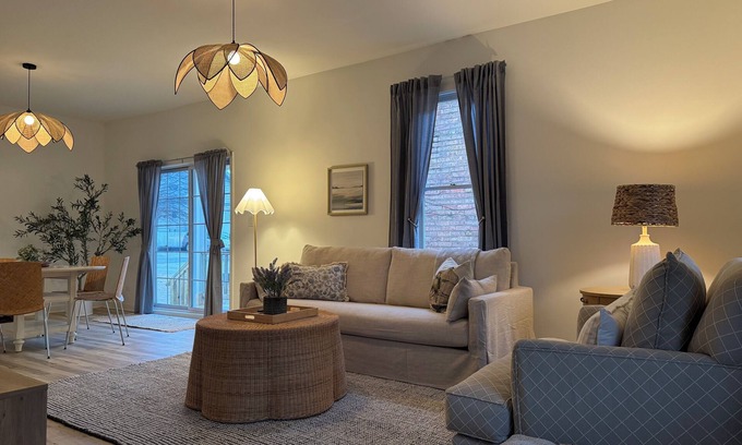 Michigan City Cottage | Brand New Cottage Walkable to All Downtown Michigan City & Beach!