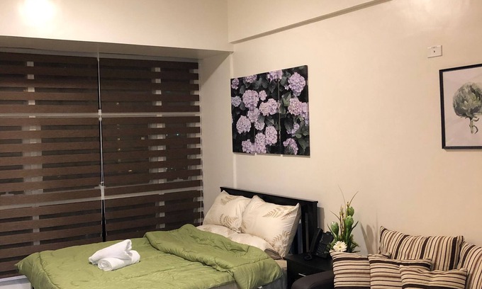 Wack-Wack Greenhills Condo | Brand NEW:Cozy Studio Unit across EDSA Shangrila