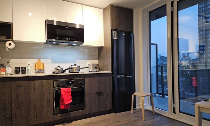 Riverside Apartment | Brand New Downtown cozy condo