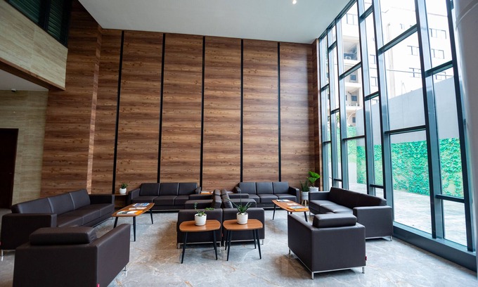 North Ridge Apartment | Brand New Executive Suite - Osu