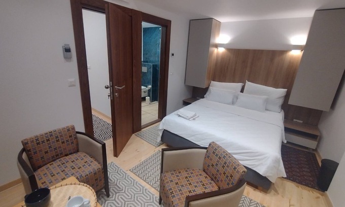 Terazije House | Brand New Four Seasons Luxury Suites Boutique Apartments Balkanska