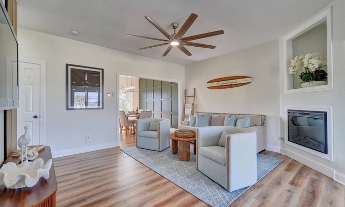 Norfolk House | Brand New & Fully Renovated Luxury! 3 Min Walk From Your Peaceful Beach!