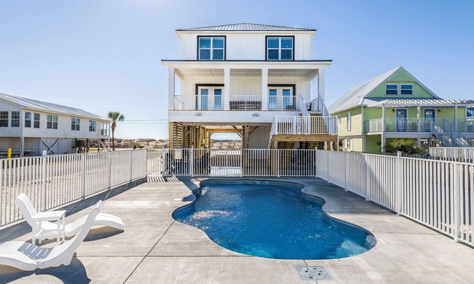 Gulf Shores House | Brand New/Heated pool/50 Steps to Beach/Fire Pit