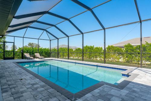 Mariner House | BRAND NEW - Heated Pool & Modern Upgrades! - Villa Moonlight Breeze - Roelens Vacations