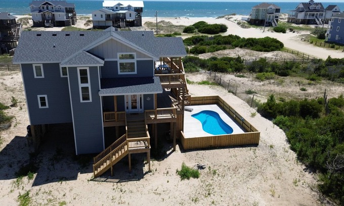 Carova Beach House | BRAND NEW home! 3 night minimum stay, 4x4 beach! Lovely views, pets