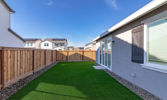 Lathrop House | Brand New House | 3 Bedroom 2 Bathroom w/ King Bed
