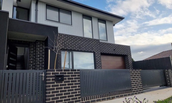 Sunshine House | Brand new house - Modern home in great location
