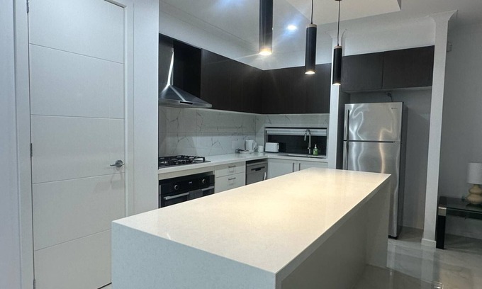 Truganina House | Brand new just built property , near amenities, spacious, huge family size
