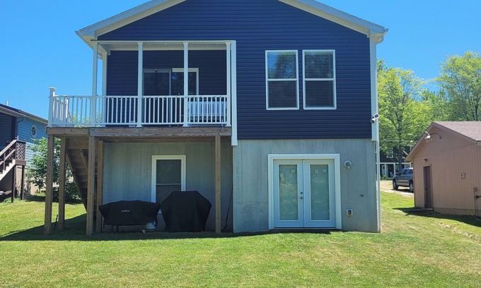 Lake Milton House | Brand new lake front house with private dock. Come visit the Loon's Nest