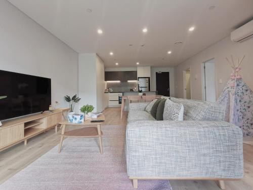 Albany Apartment | Brand New Lux 2 Bedroom Apartment