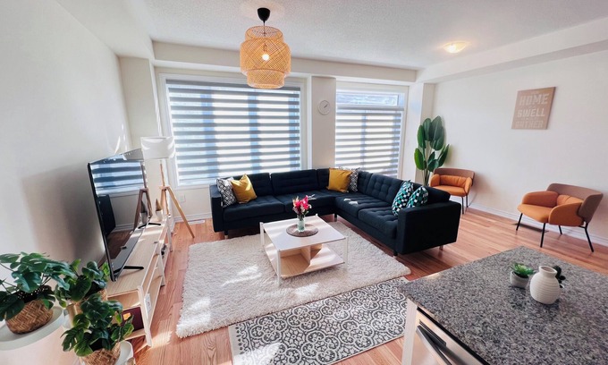 Durham Region House | Brand New Luxurious & Cozy 4Beds + 2.5Bathrooms Townhouse