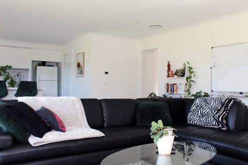 Kelso House | Brand New Luxury Build with Home Theatre
