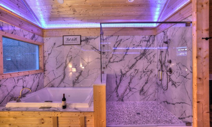 Cleveland House | Brand New Luxury Cabin Full of Amenities