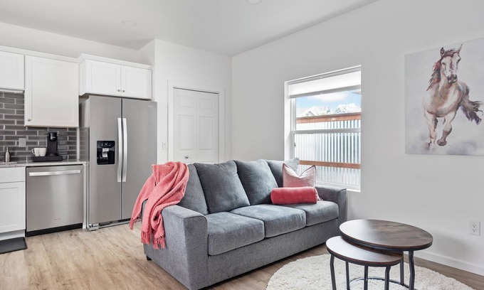 Paso Robles Apartment | Brand New, Luxury King Bedrm, Heart of Downtown, Quaint popular area, EV charger