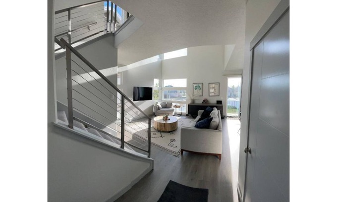 Sandy House | Brand New modern 3 story home with fenced in yard! Outdoor hot tub and firepit
