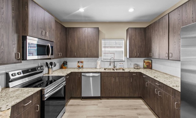 Denison House | Brand New/Modern 3BR Home: Pet-Friendly, Open Layout, Near Historic Main Street & Outdoor Fun