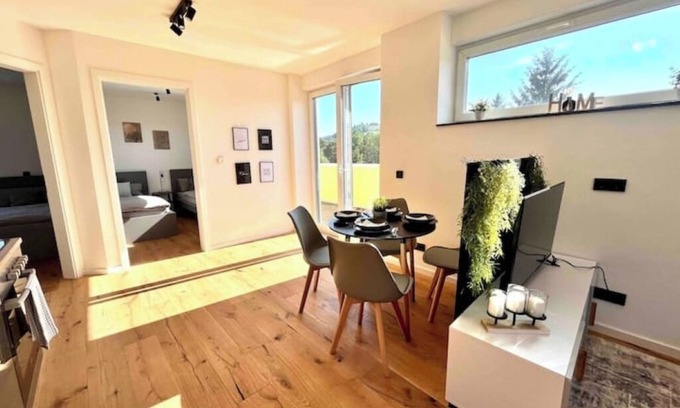 Bensheim Apartment | Brand new modern apartment suitable for fitters