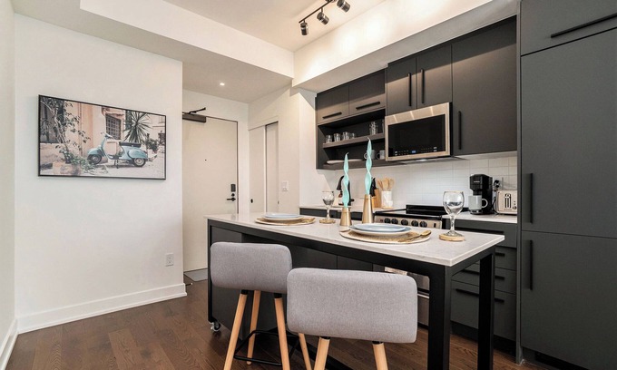 Sandy Hill Condo | Brand New One Bed, One Bath Condo