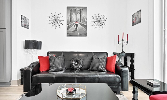 Greenway Plaza-Upper Kirby Apartment | BRAND NEW "PARIS" Themed Luxury apt in River Oaks