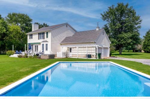 St. Michaels House | Brand-New Pool! Waterfront Bozman Village Home