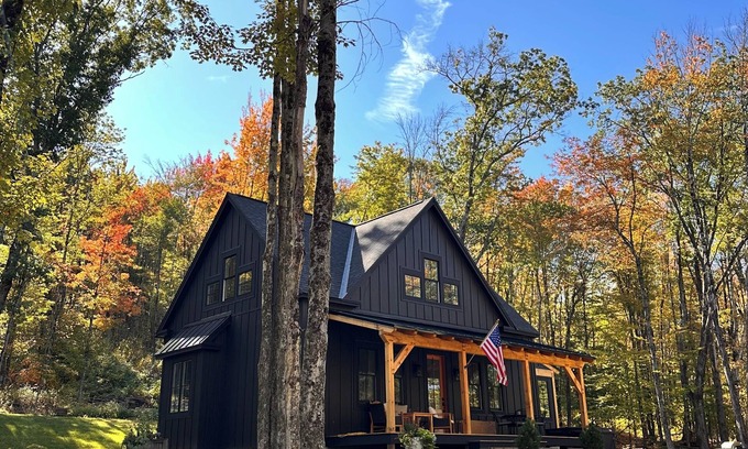 Pownal House | Brand-new, PRIVATE 3-bed mountain retreat w/hiking trails, HOT TUB, fire pit!