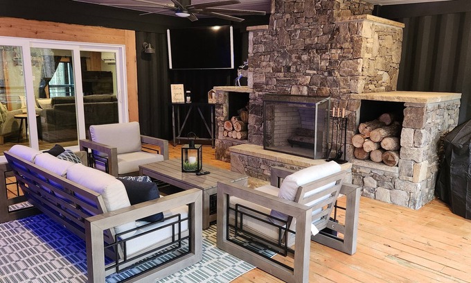 Mentone House | Brand New, Private, Container Home in Mentone, AL