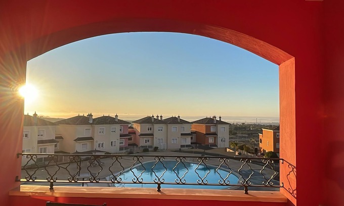 Banos y Mendigo Apartment | Brand New Self-Catering Sunny Golfing Holiday Home