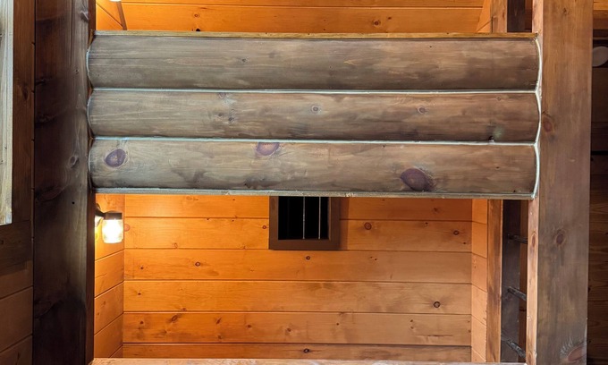 Jamestown Cabin | Brand new serene log cabin on the banks of the Cumberland River in Jamestown.
