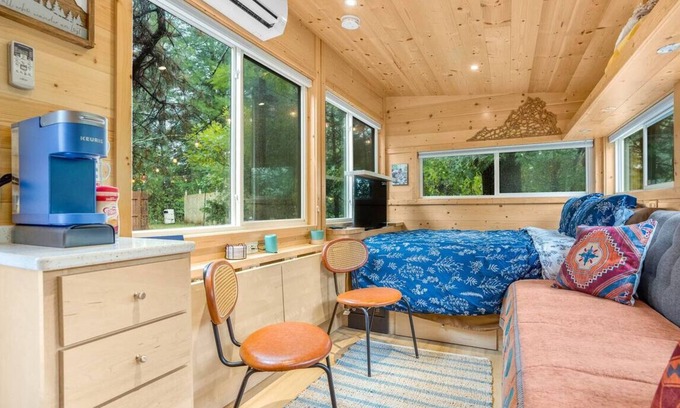 Afton Cottage | Brand new serene luxury cottage just off the Brew Ridge Trail