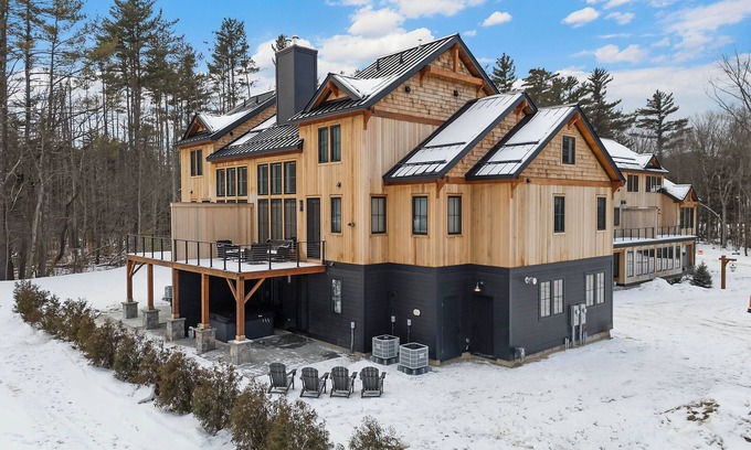 North Conway House | Brand NEW Ski-in/Ski-out retreat at Cranmore Mt.!