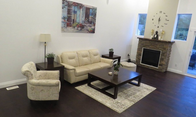 Innisfil Cottage | Brand New Spacious Cottage by Simcoe lake