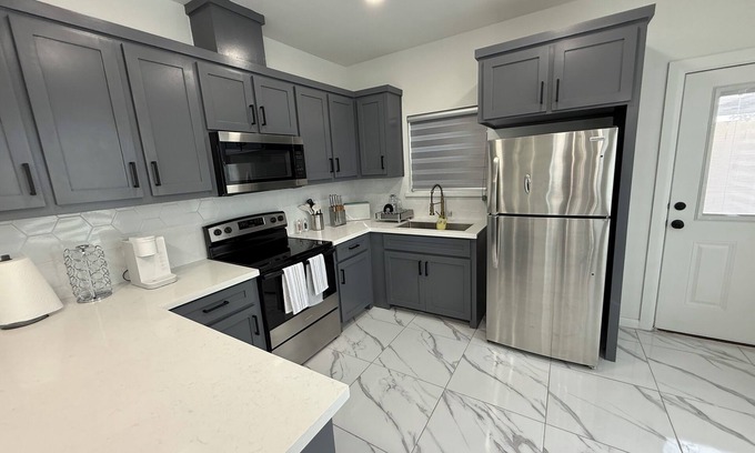 Mission Apartment | Brand New, Spacious & Stylish – Your Perfect Getaway Awaits!