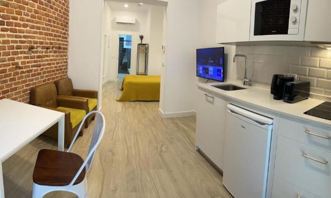 Palos de la Frontera Apartment | Brand NEW Studio Centro, Atocha - Museums