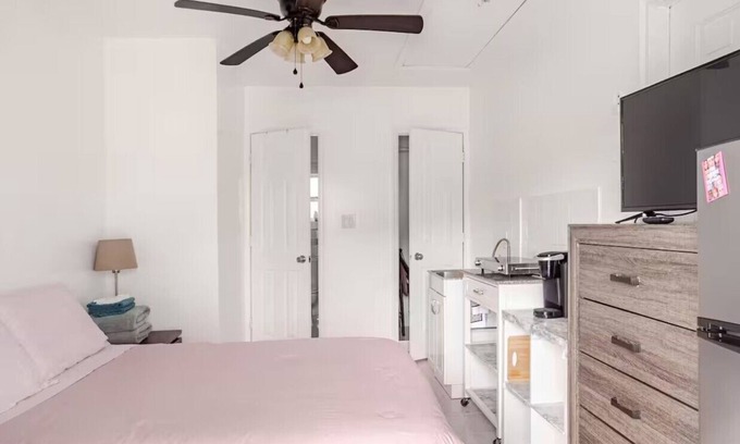 Florida Ridge Condo | Brand new studio apartment