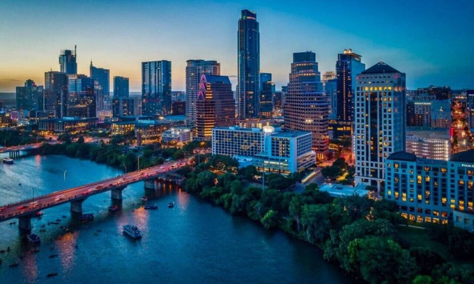 South Lamar Apartment | Brand New Unit, 5 min to Downtown Austin