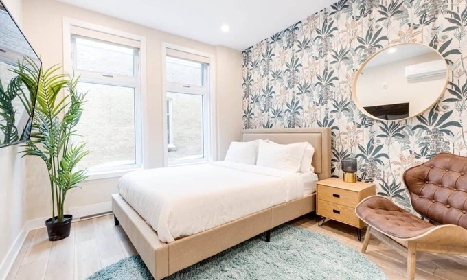 Plateau Mont Royal Apartment | BrandNew Studio+Smart TV w/Roof Top in MTL -38