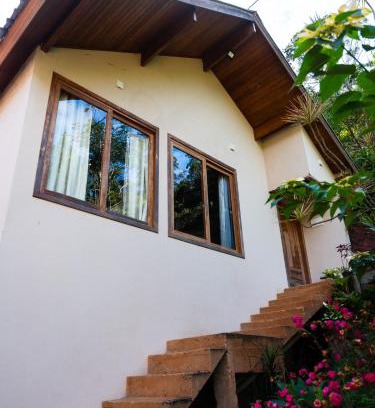 Santa Teresa Ski Chalet | Brandt Huss