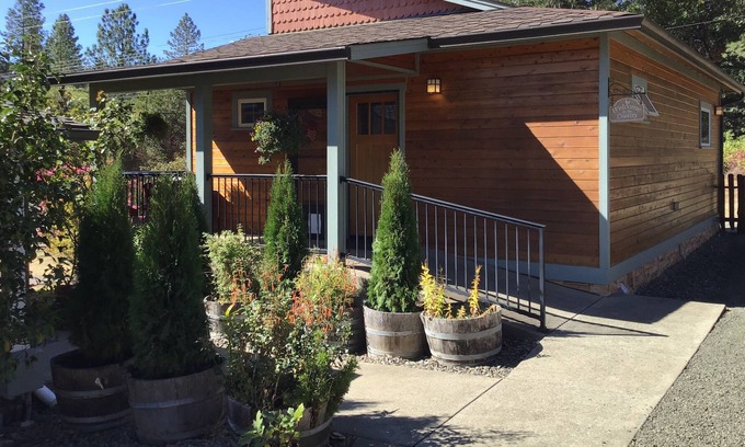 Roseburg House | Brandy Farms Country House