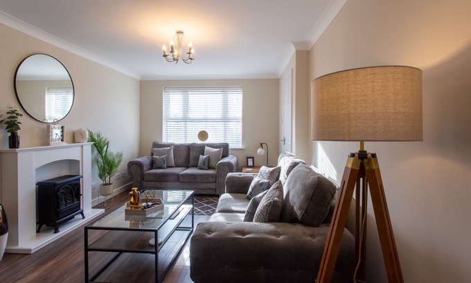 Doncaster House | Branton house|3 Bedroom|YWP|Robinhood|family|work